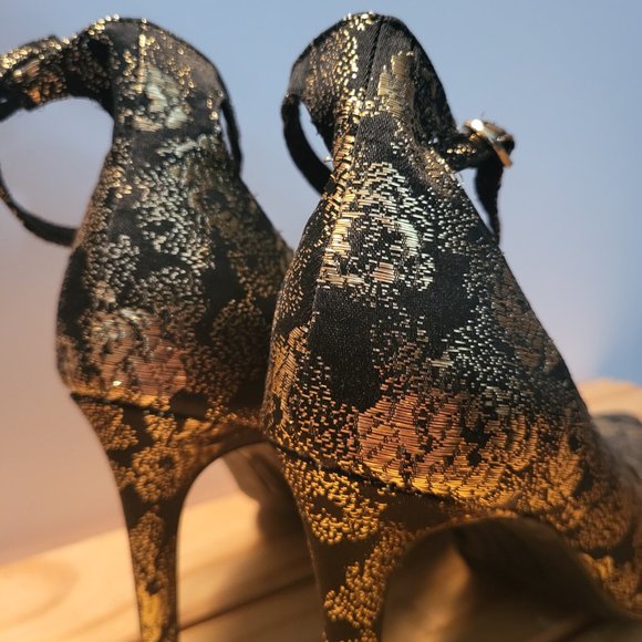 Christian Siriano shoes Size 8 - Picture 7 of 10